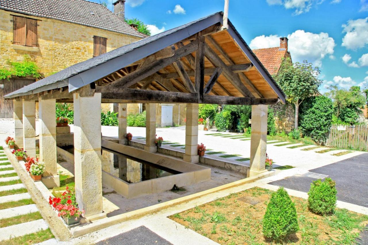 Petite maison en pierre au coeur du Périgord noir proche de Sarlat et Rocamadour Salignac Eyvigues Esterno foto